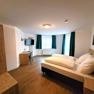 Großes Doppelzimmer